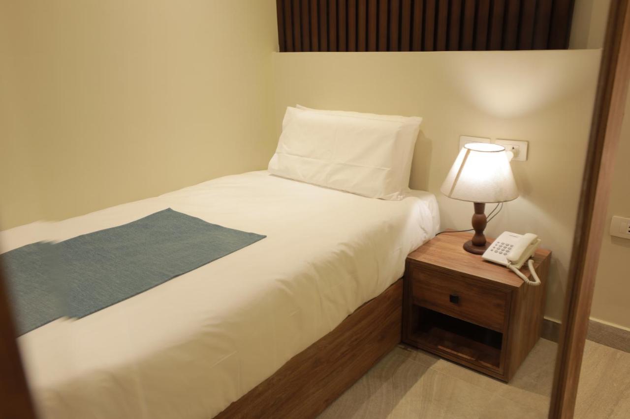 New Pyramid Front Hotel Al Kawm al Akhdar 外观 照片